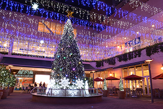 空間装飾実績紹介　トレッサ横浜　クリスマス装飾2015