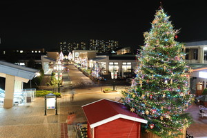 グランベリーモール　クリスマス装飾