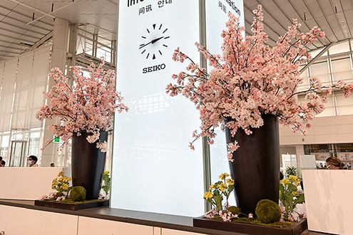 羽田空港国際線　桜装飾